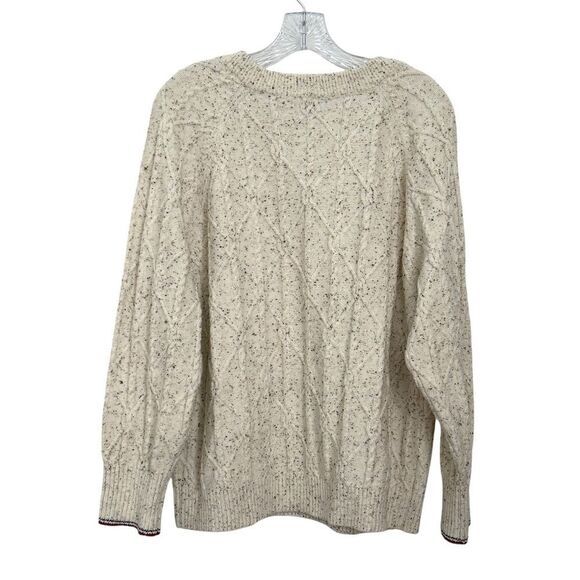 Tommy Hilfiger V-neck Long Sleeve Sweater size Large - Picture 2 of 6